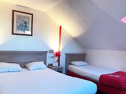 Brit Hotel Aux Sacres