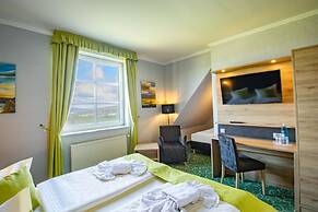 Panorama Berghotel Wettiner Höhe