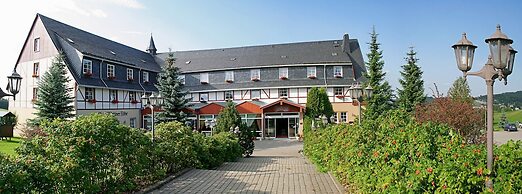 Panorama Berghotel Wettiner Höhe
