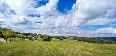 Panorama Berghotel Wettiner Höhe