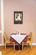 Continental Hotel-Pension