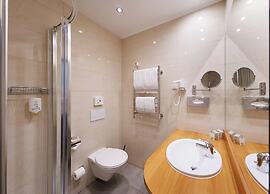 Continental Hotel-Pension