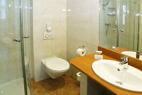 Continental Hotel-Pension