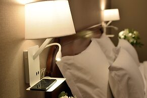 Windsor Hotel And Tower