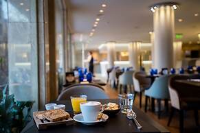 Windsor Hotel And Tower