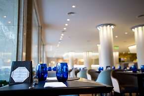 Windsor Hotel And Tower