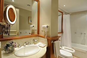 Windsor Hotel And Tower