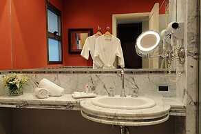 Windsor Hotel And Tower