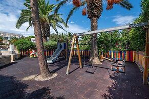 Crithoni's Paradise Hotel