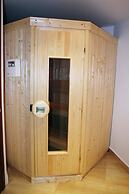 Crithoni's Paradise Hotel