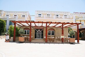 Crithoni's Paradise Hotel