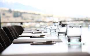 The Rees Hotel and Luxury Apartments