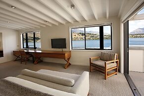 The Rees Hotel and Luxury Apartments