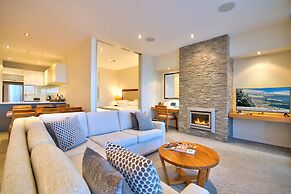 The Rees Hotel and Luxury Apartments