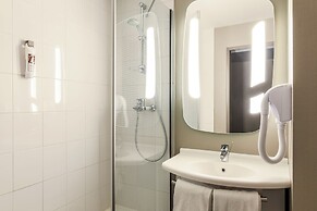 ibis Massy