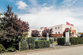 ibis Massy