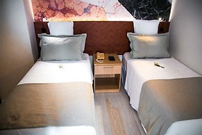 Cosmopolitan Praia Flat