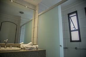 Cosmopolitan Praia Flat