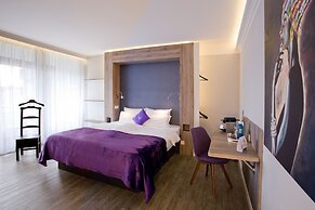 PLAZA INN stays design Dortmund