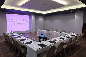 Nova Plaza Crystal Hotel & Spa