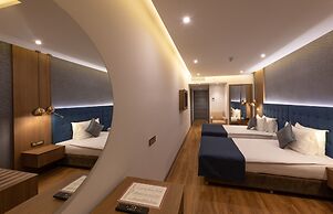 Nova Plaza Crystal Hotel & Spa