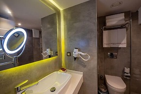 Nova Plaza Crystal Hotel & Spa