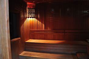 Nova Plaza Crystal Hotel & Spa