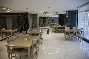 Nova Plaza Crystal Hotel & Spa