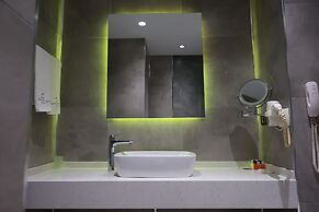 Nova Plaza Crystal Hotel & Spa