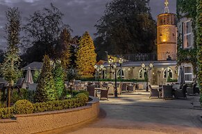 Cabra Castle Hotel