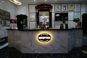 Knight Armour Hotel