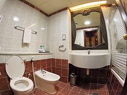 Knight Armour Hotel