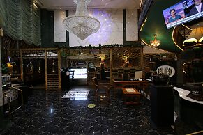 Knight Armour Hotel