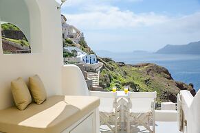 Oia Mare Villas