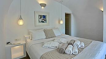 Oia Mare Villas