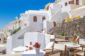 Oia Mare Villas