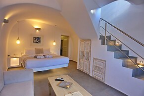 Oia Mare Villas