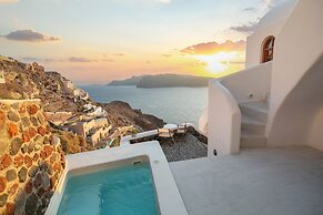 Oia Mare Villas