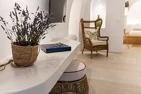 Oia Mare Villas