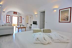 Oia Mare Villas