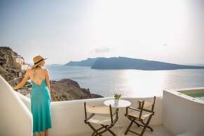 Oia Mare Villas