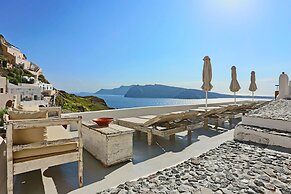 Oia Mare Villas