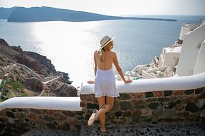 Oia Mare Villas