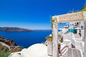 Oia Mare Villas