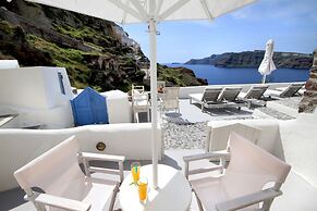 Oia Mare Villas
