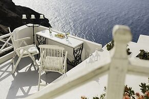 Oia Mare Villas
