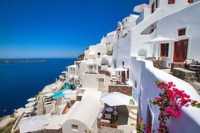 Oia Mare Villas
