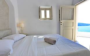 Oia Mare Villas