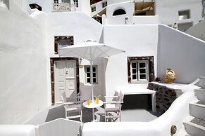 Oia Mare Villas