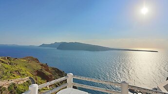 Oia Mare Villas